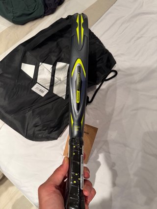 Pala Pádel Adidas Arrow Hit Carbon ATTK Nueva