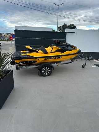 Moto de agua Sea-Doo RXT-X 300cv
