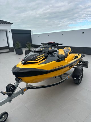 Moto de agua Sea-Doo RXT-X 300cv