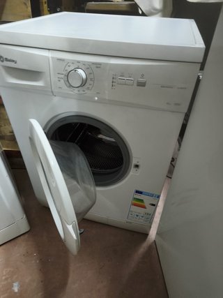 Nevera Fagor. Lavadora Balay. Secadora Indesit.