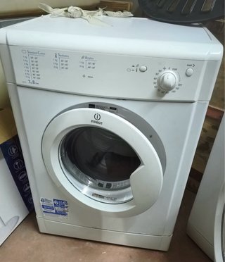 Nevera Fagor. Lavadora Balay. Secadora Indesit.