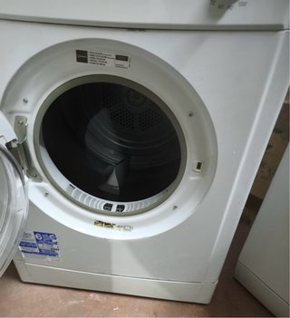 Nevera Fagor. Lavadora Balay. Secadora Indesit.