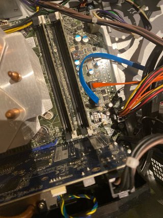 PC Dell i7 7700K 32GB DDR4 Radeon R7 250X