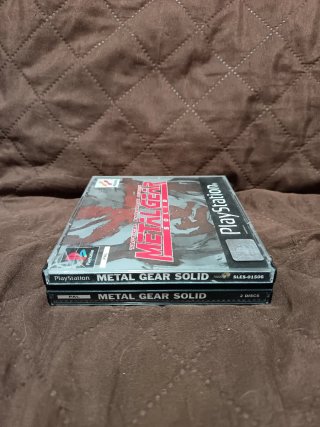 Metal Gear Solid PS1 2 dischi + missioni speciali