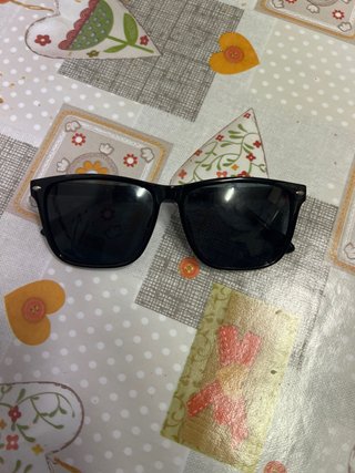 Gafas de sol negras