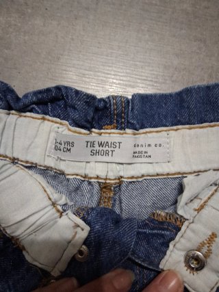 Pantaloncino bimba jeans vita alta 3/4 anni