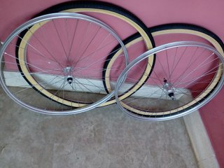 700 B freno varillas, bici antigua, ruedas nuevas