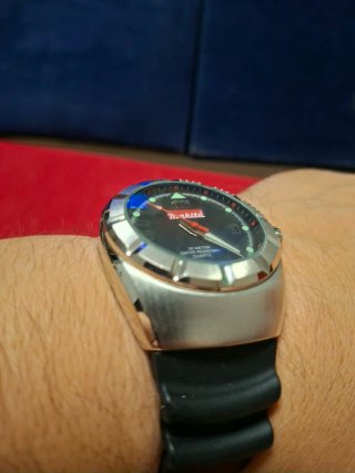 Reloj Makita Negro y Plateado