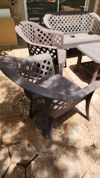 Mesa, banco y sillas de jardín/terraza