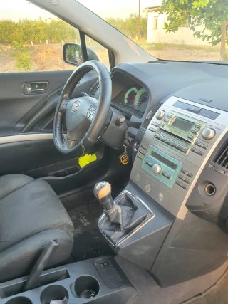 Toyota Corolla Verso 2.2 D4 136 CV