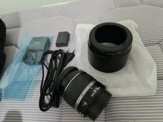 Canon EOS 400D + 3 Lentes + Trípode + Parasol + ..