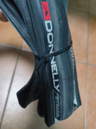 Cubierta Donnelly Strada 700x25c
