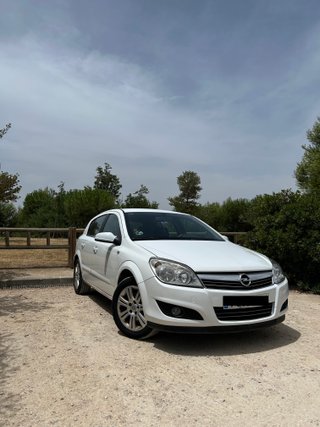 Opel Astra 2009