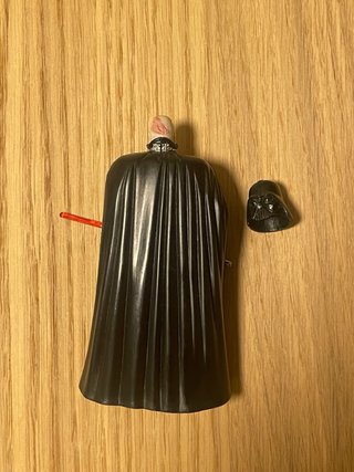 Figura Darth Vader Star Wars con casco rimovibile