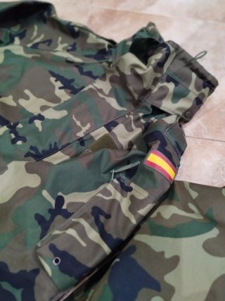 Chaqueta militar camuflaje