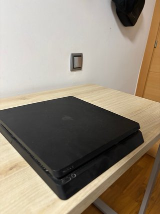 PS4 (PlayStation 4) Nera con giochi