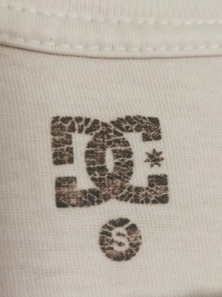 Camiseta DC Shoes Vintage Blanca Talla S