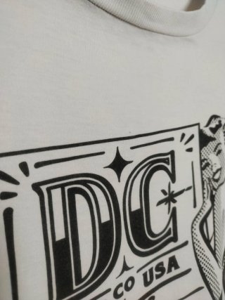 Camiseta DC Shoes Vintage Blanca Talla S