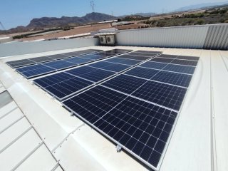 Instalaciones de placas solares y electricidad