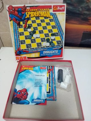 Las damas en versión spiderman para niños pequeños