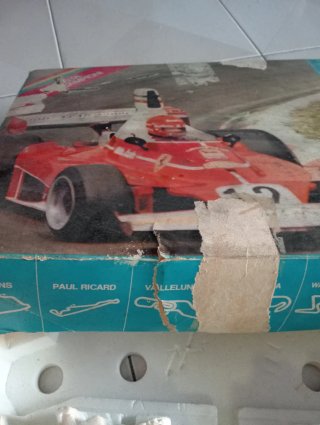 Pista Polistil 1977 con 2 macchinine