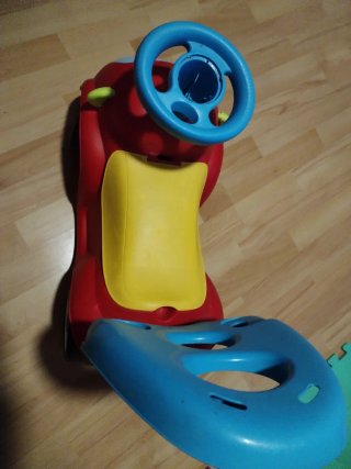 Coche correpasillos infantil