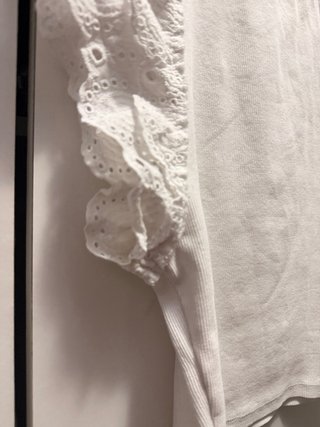 Top Zara Blanco con Volantes