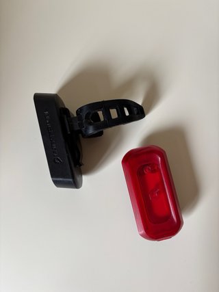 Luz trasera para bicicleta roja