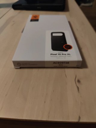 Funda Spigen Tough Armor AI Pixel 10 Pro XL