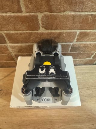 Dron DJI Mini 4 Pro
