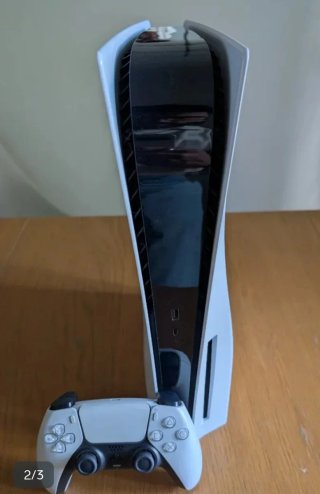 Consola PS5 con 1 Mando y 8Juegos