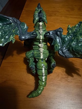 Figura de Dragón Verde Articulado con Alas y Cola