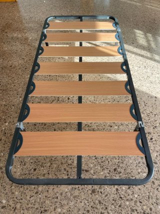 Somier de láminas madera y metal