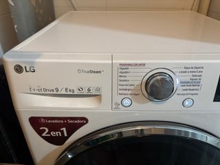 Lavadora Secadora LG TrueSteam 9/6 kg