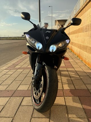 Yamaha R1 2006 Negra