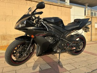 Yamaha R1 2006 Negra