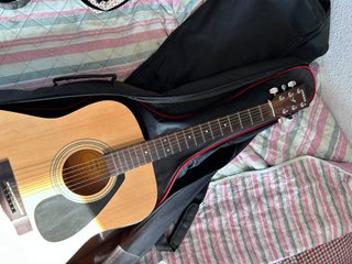 Guitarra Acústica Yamaha F130
