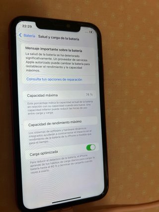 iPhone 11 Rojo 64GB