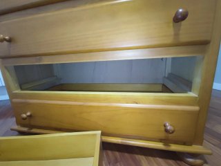 Cómoda 4 cajones madera pino