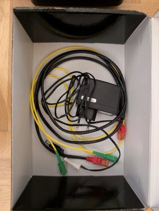 Livebox Fibra Router con Caja y Cables