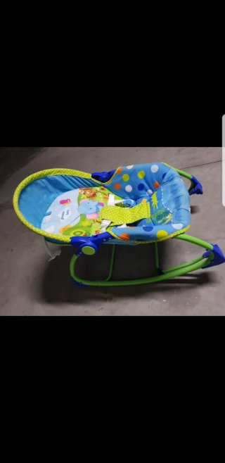 Vendo sillita balancín para bebe