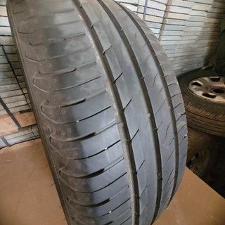 Se vende dos neumáticos Goodyear