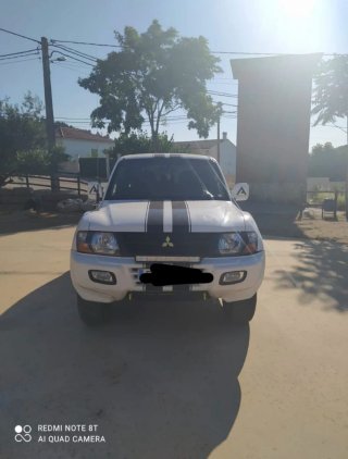 Mitsubishi Montero 2003