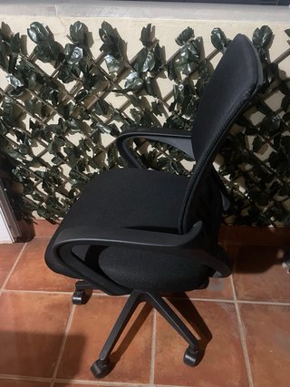 Silla de escritorio negra