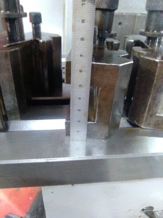 Porta torreta para torno mh130