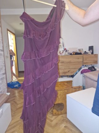 Vestido fiesta granate volantes Shein Talla XL