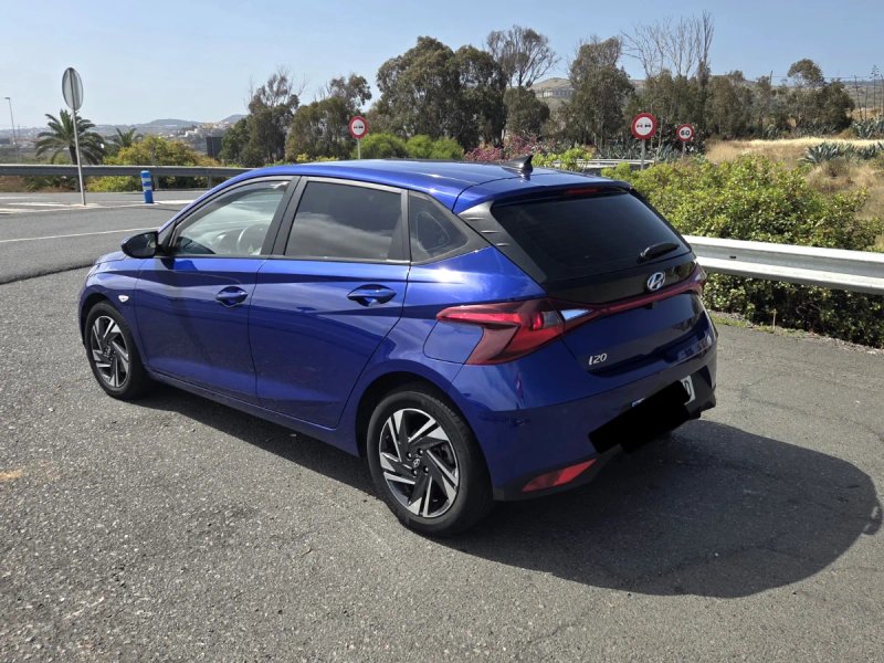 Hyundai i20 - foto 1