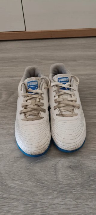 Zapatilla fútbol sala Puma niño 33