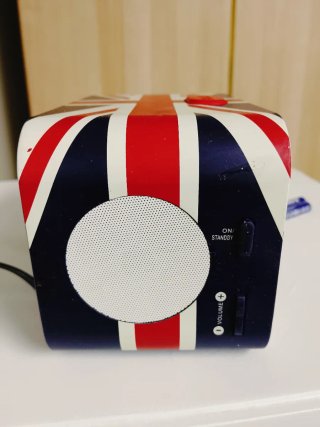BIGBEN Radiodespertador Azul y Blanco
