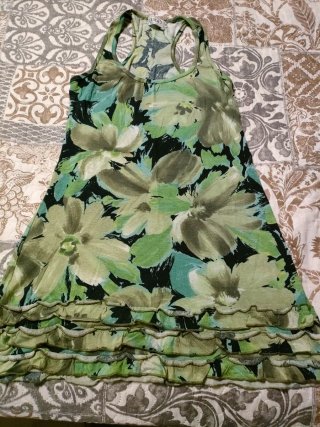 Camiseta tirantes flores verde